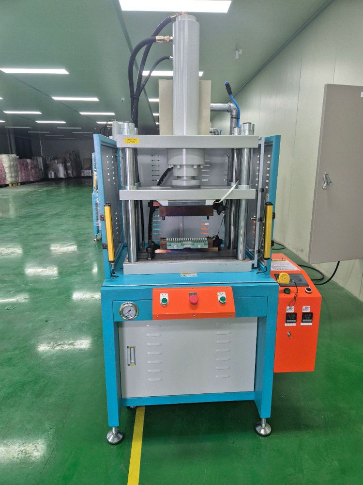 유압 프레스 이미지