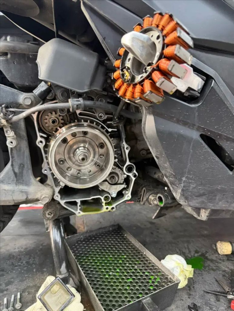 신형 페리 포르자350 깔끔한 차량 판매합니다 이미지