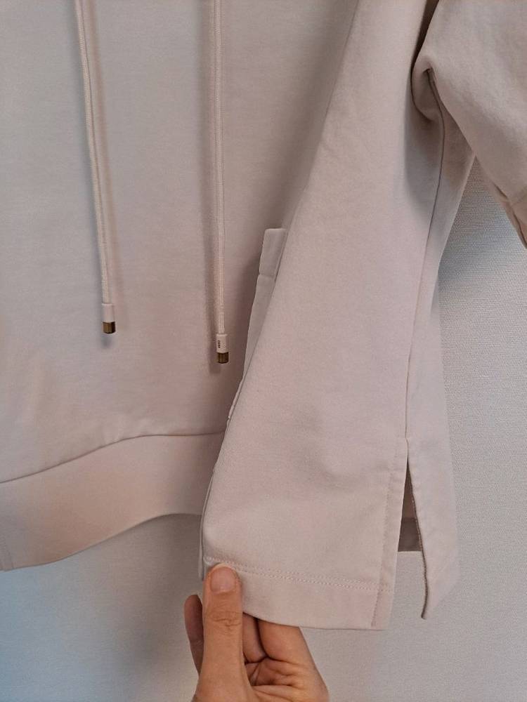 구호 후드 상의 이미지