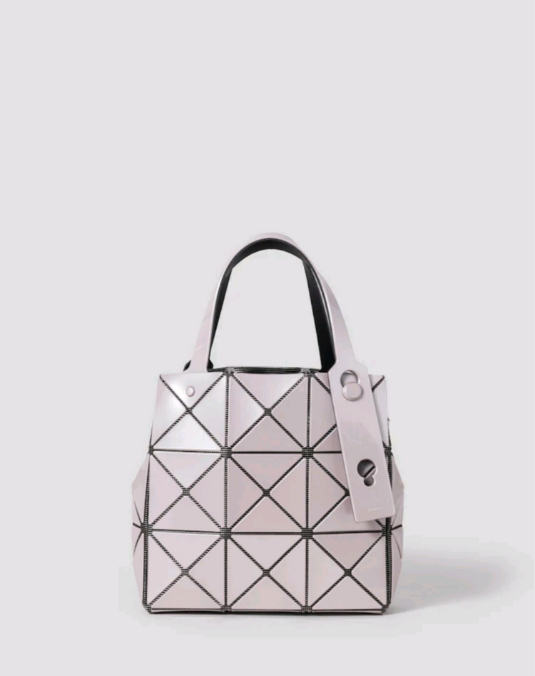 이세이미야케 바오바오 캐럿 백 미니 화이트 베이지 이미지