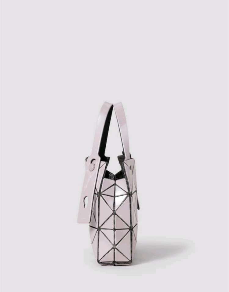 이세이미야케 바오바오 캐럿 백 미니 화이트 베이지 이미지