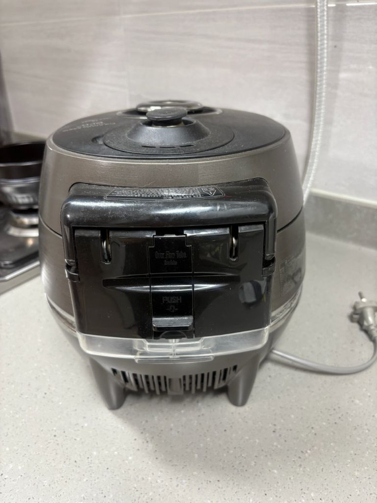 쿠쿠 IH 압력밥솥 6인용 이미지
