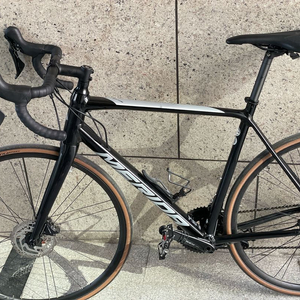 2022년형 메리다 스컬트라 400 디스크 로드자전거 블랙 M/L사이즈 / 105구동계 / 28c / 네고가능 이미지