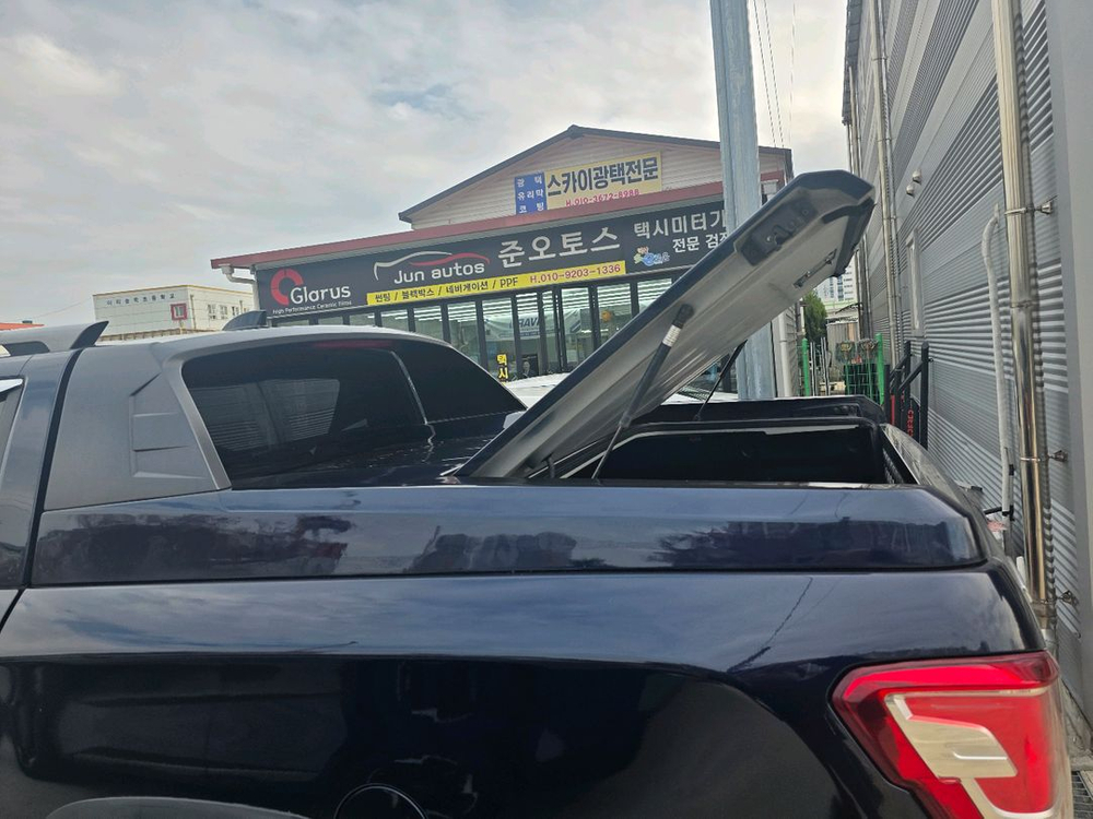 픽업트럭용 하드탑 트렁크커버 이미지