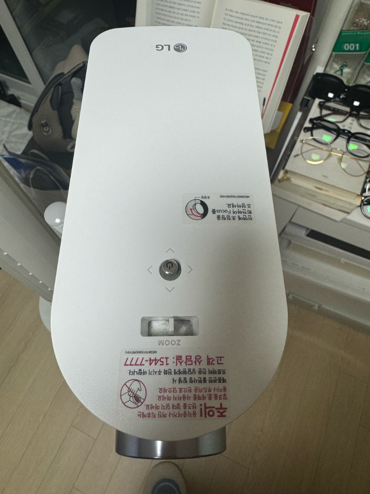 LG 시네빔 HF80LA 빔프로젝터 이미지