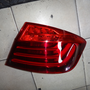 BMW 5 F10 LCI 2014-16 oem 테일램프 데루등 후미등 판매 520 528 이미지