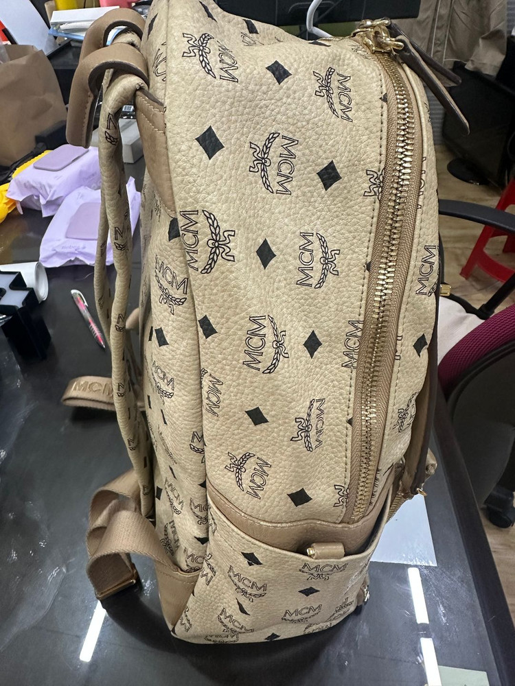 MCM 백팩 이미지