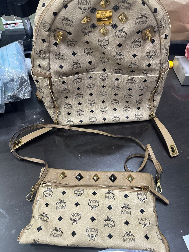 MCM 백팩 이미지