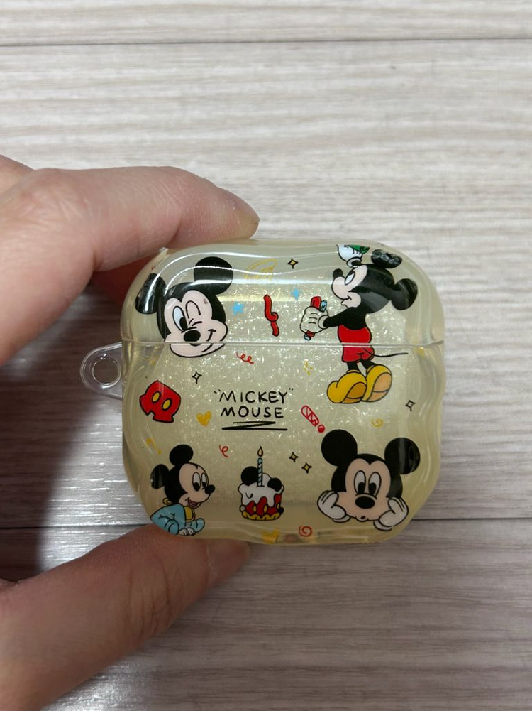 에어팟4세대 케이스 이미지