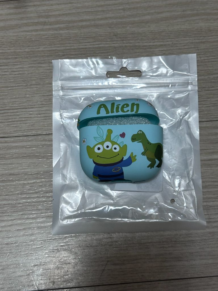 에어팟4세대 케이스 이미지