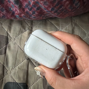 에어팟 프로 2세대 C타입 본체 팔아요 이미지