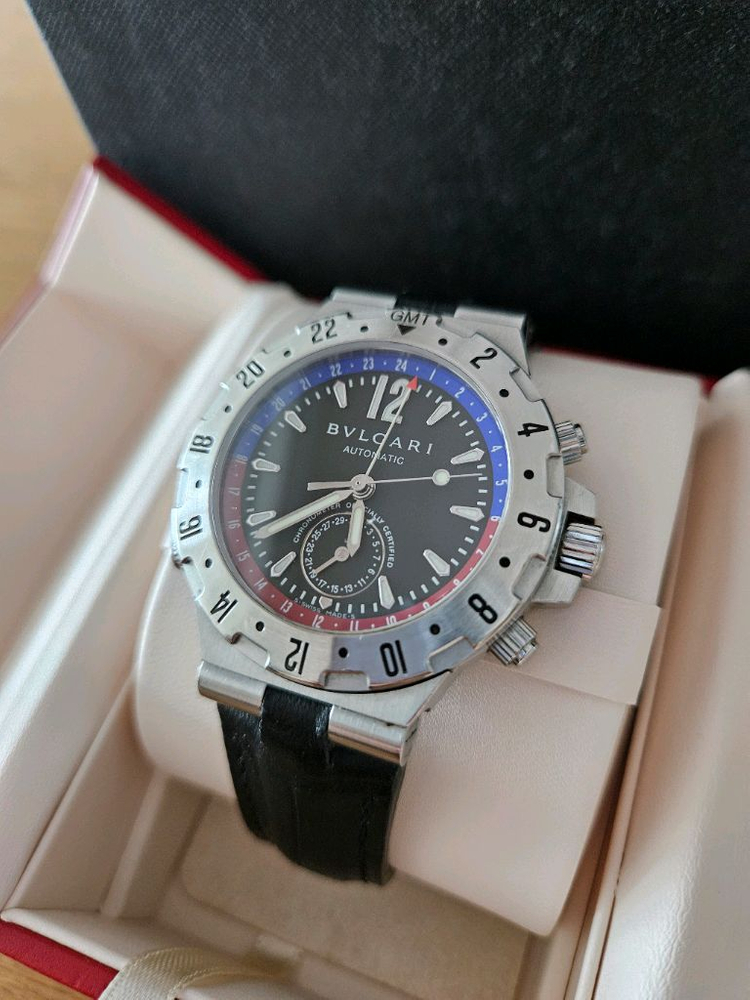 (정식오버홀 밴드교체완료)불가리 디아고노 프로페셔널 GMT 오토 40밀리 이미지