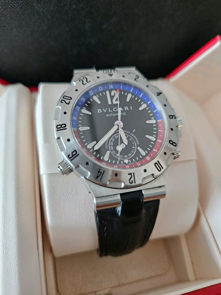 (정식오버홀 밴드교체완료)불가리 디아고노 프로페셔널 GMT 오토 40밀리 이미지