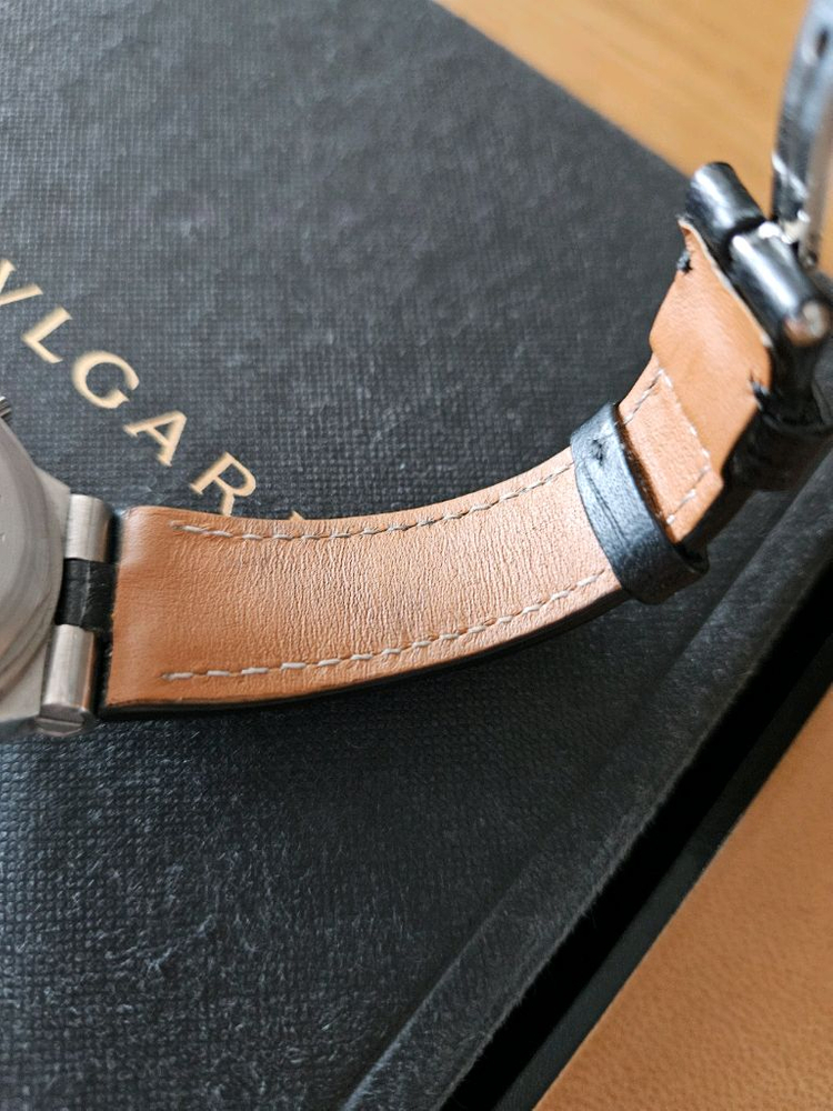 (정식오버홀 밴드교체완료)불가리 디아고노 프로페셔널 GMT 오토 40밀리 이미지