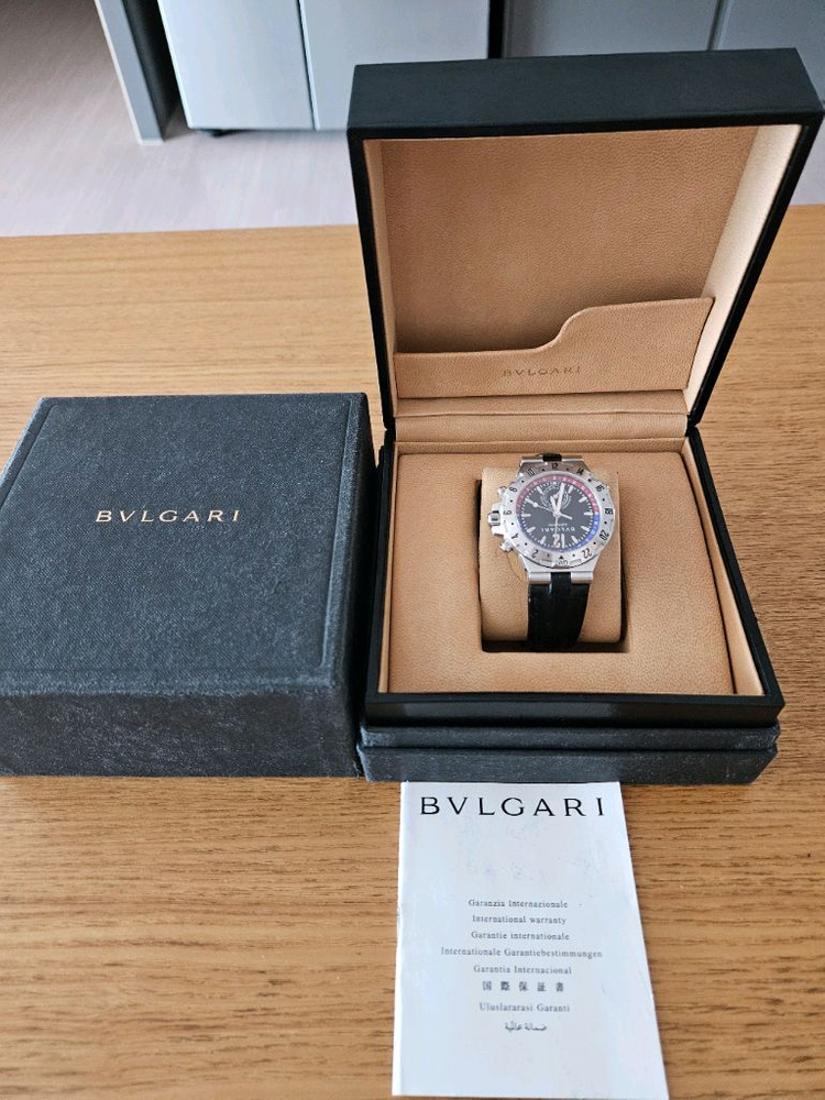 (정식오버홀 밴드교체완료)불가리 디아고노 프로페셔널 GMT 오토 40밀리 이미지