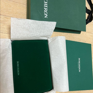 부쉐론 여행 쥬얼리 케이스 파우치 이미지