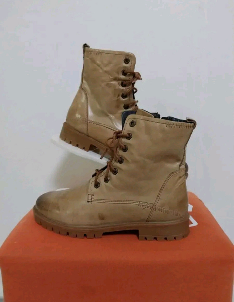 여성 체코-프라하 바타(BATA) 부츠, 워커 (260) 이미지