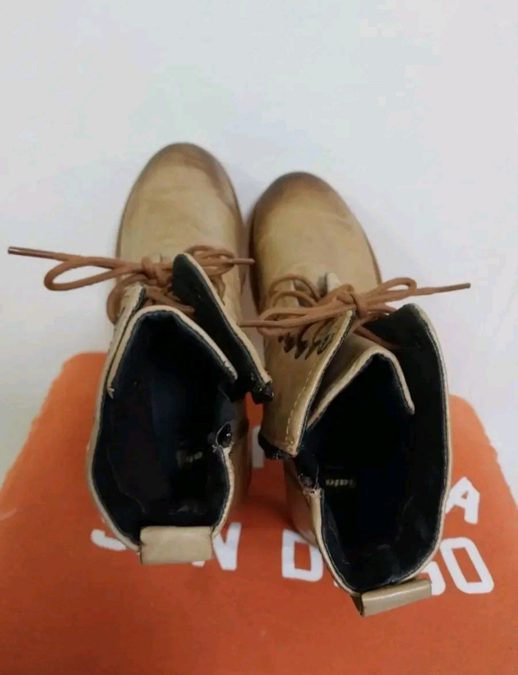 여성 체코-프라하 바타(BATA) 부츠, 워커 (260) 이미지