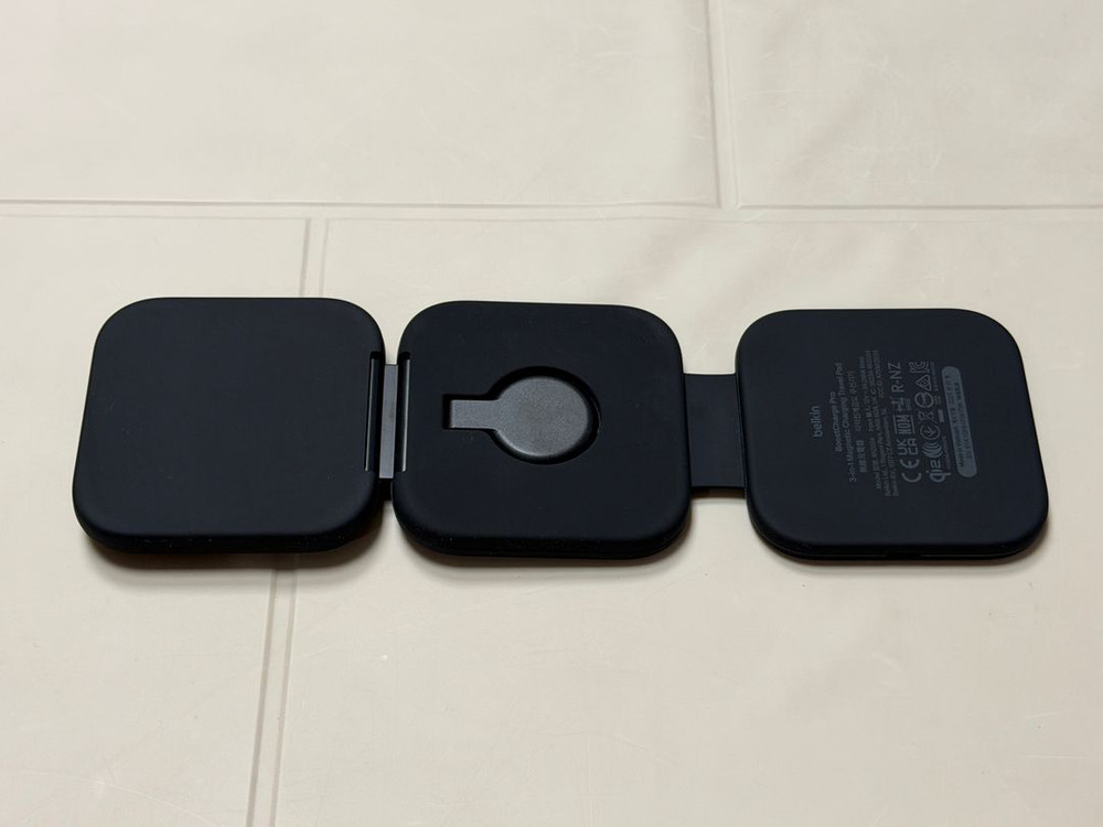 벨킨 Qi2 3in1 15W 마그네틱 여행용 무선 충전 패드 WIZ024 아이폰17 에어팟 애플워치 호환 고속충전 이미지