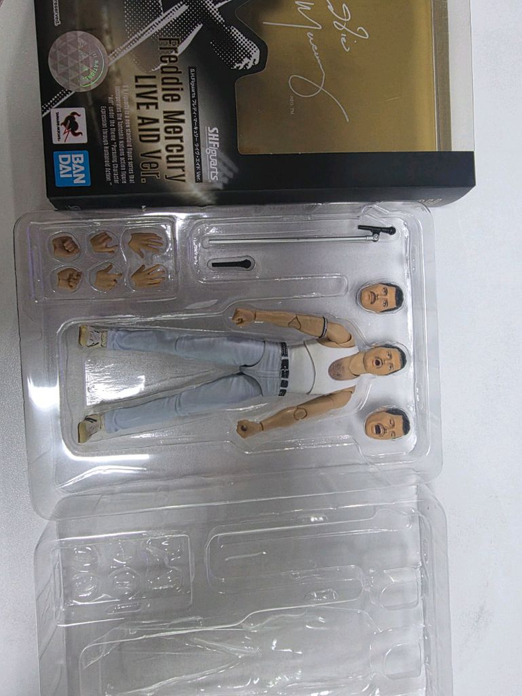 shf 퀸 프레디 머큐리 판매합니다 이미지