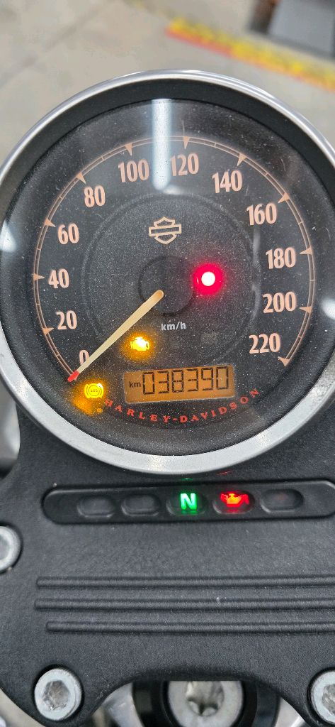 할리데이비슨 883 슈퍼로우 14년식 이미지