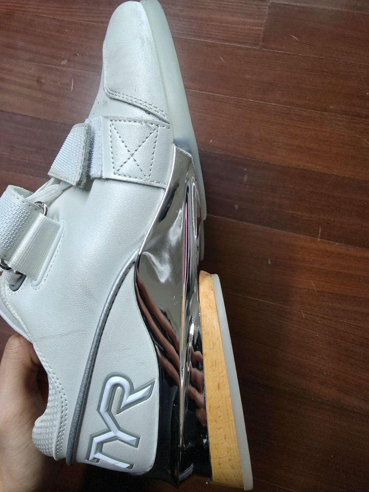 티어 포스 카본 역도화 tyr 카본 역도화 255 이미지