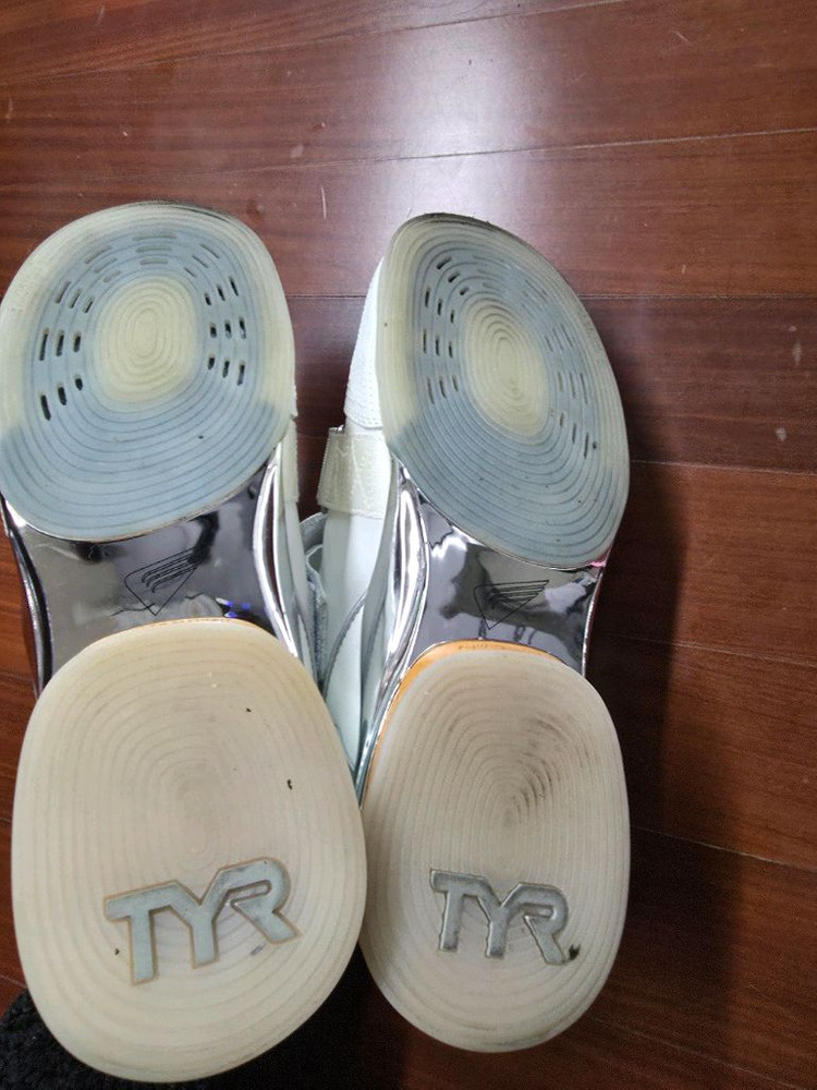 티어 포스 카본 역도화 tyr 카본 역도화 255 이미지