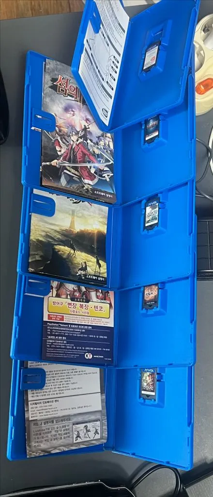 PS Vita oled 1세대 + 소프트 10장 + 서비스 이미지