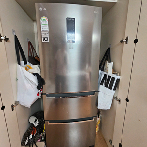 LG 디오스 327L 김치 냉장고 K335S14E 이미지