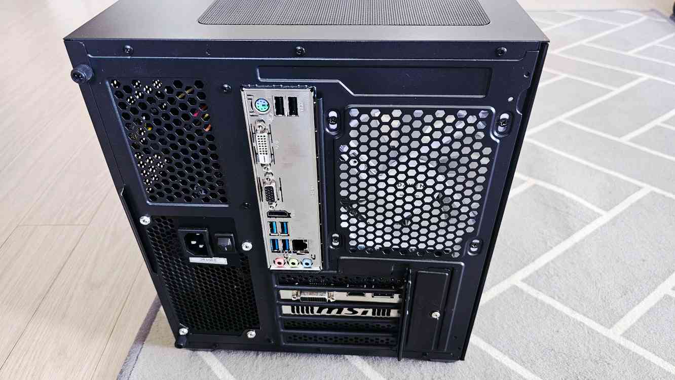 가성비 좋은 AMD 라이젠 3 삼성 32인치 풀세트 팝니다 이미지