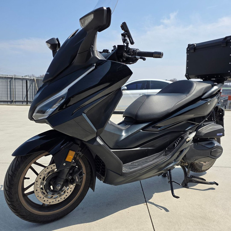 혼다 포르자350 25년 2만 깔끔한 배달세팅 바이크 판매합니다. 이미지