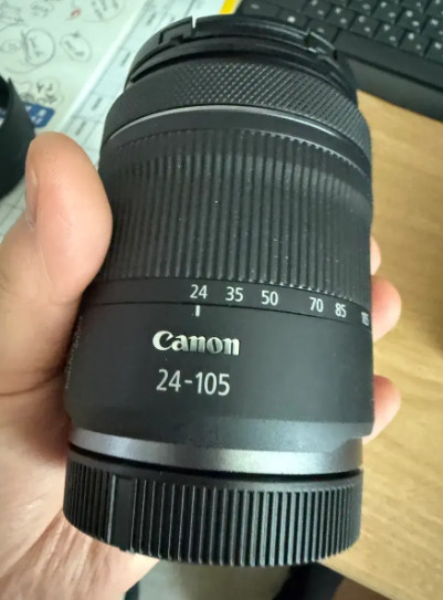캐논 rf 24-105mm 렌즈 이미지