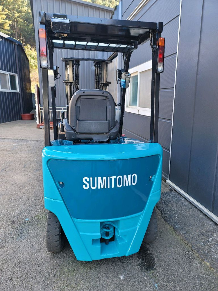 신차급 스미토모 2톤 복합형 전동지게차 판매 이미지