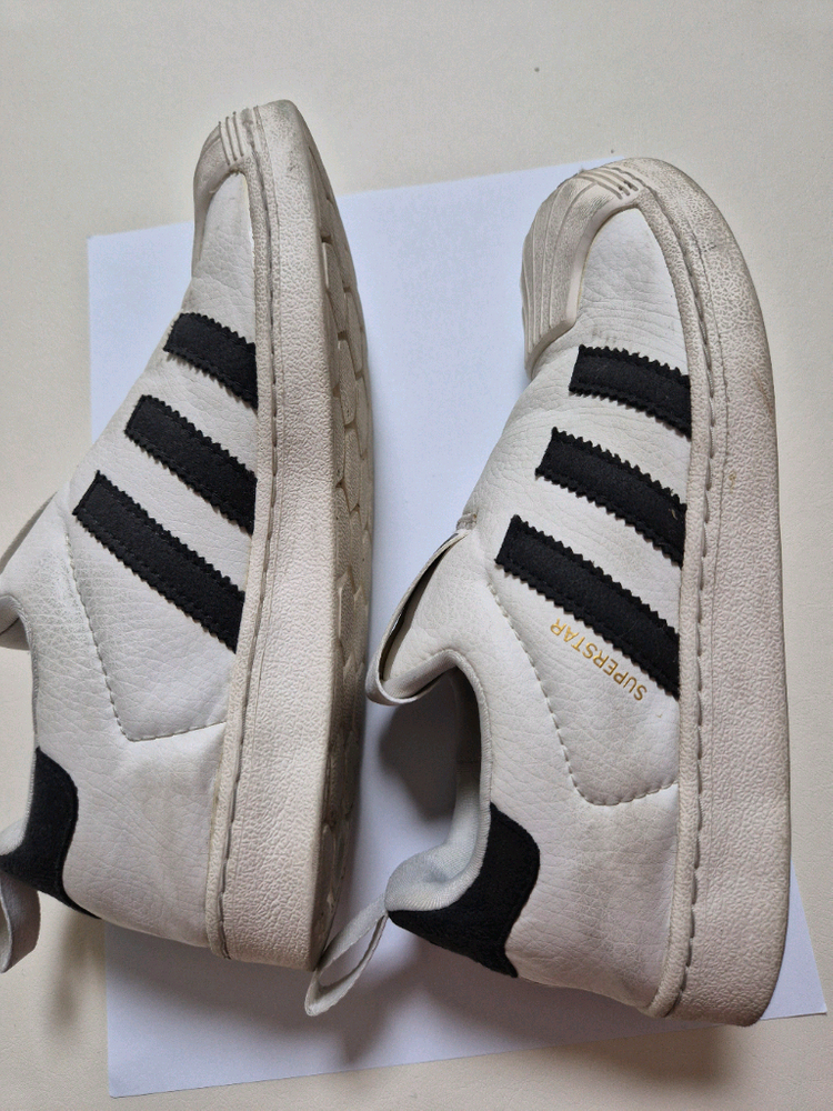 아디다스 210 운동화 이미지