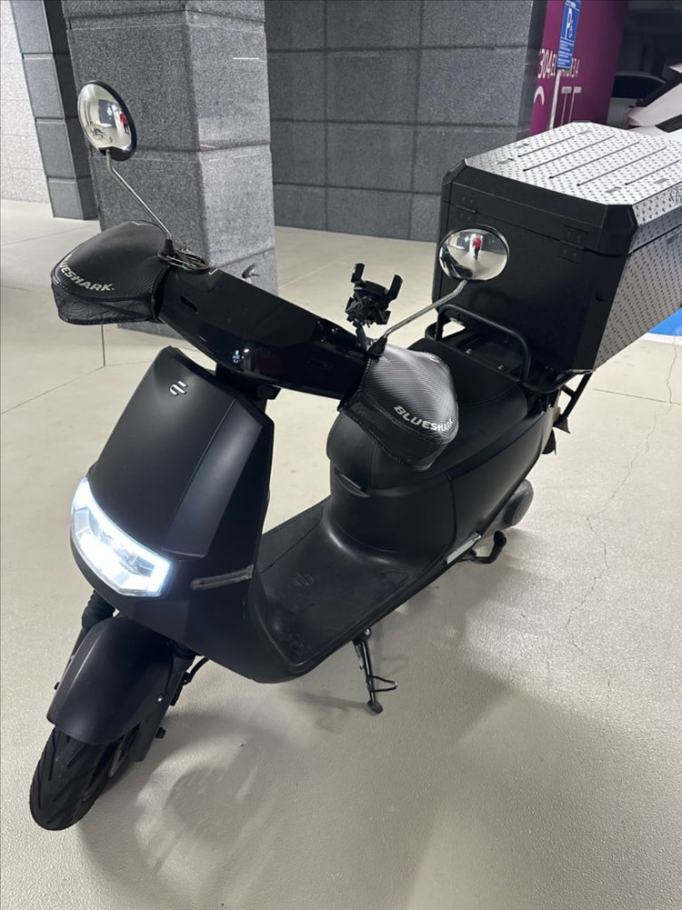 이쿠터 e2 cargo 전기오토바이 판매합니다(부산) 이미지