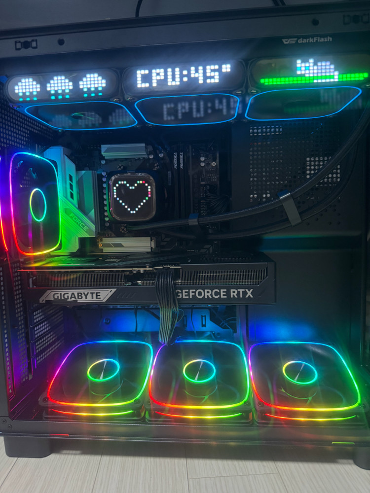 9800X3D 5080 초급처. 본체 데스크탑 컴퓨터 이미지