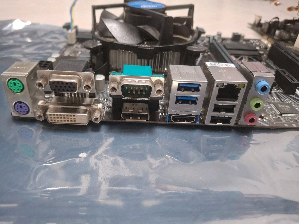 i3 10100 및 기가h410m 보드셋 이미지