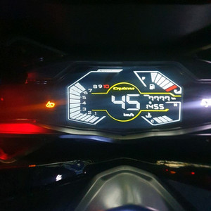 크루심알파 125 23년식 오토바이 판매 대차 배달세팅 이미지