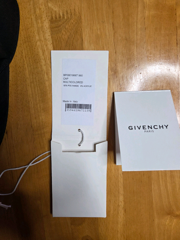 정품 지방시 샤크 코듀라 스냅백 남성 프리 사이즈 이미지