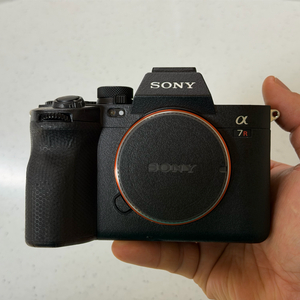 소니 A7R5 바디 / 103500컷 / 보증 26.10.12 까지