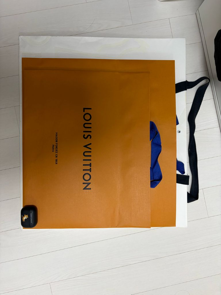 명품 쇼핑백 판매합니다 이미지