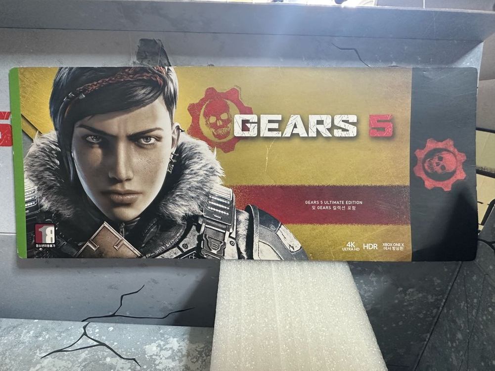 xbox one x 기어즈5 한정판 이미지