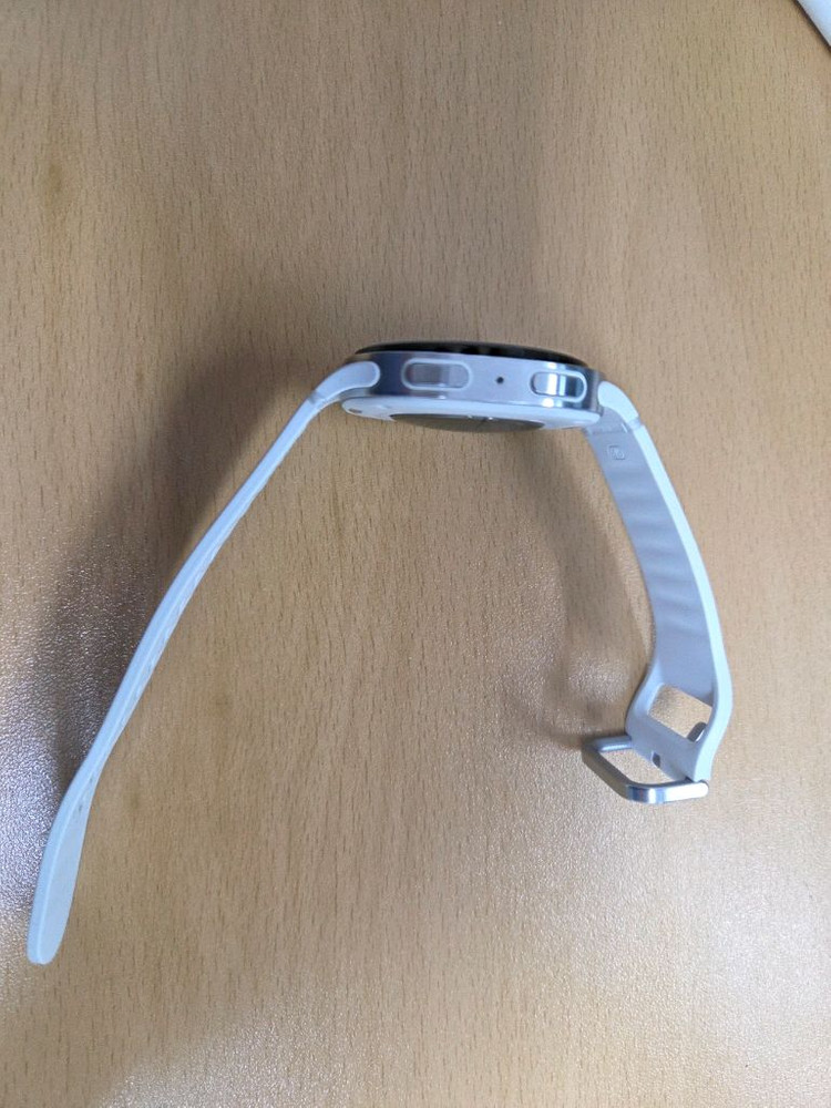 갤럭시 8 스마트 워치 40mm 화이트 밴드 이미지