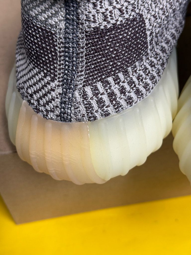 이지부스트 350V2 사이즈 285 이미지