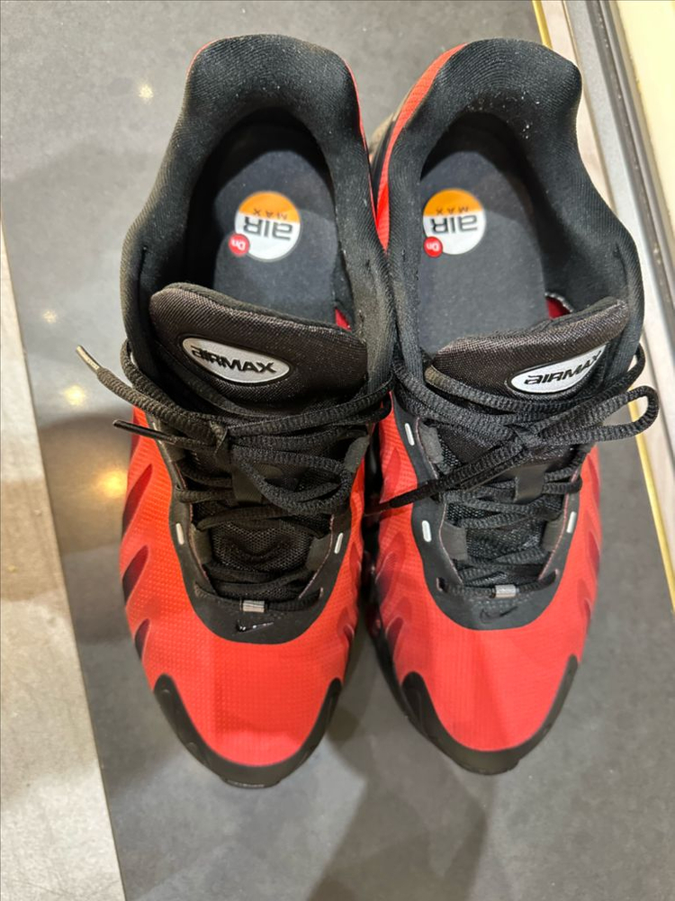 나이키 에어맥스DN8 275 레드 이미지