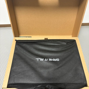 단순사용 기가바이트 a16 라이젠7 RTX 5070 1TB 32GB 노트북팝니다. 이미지