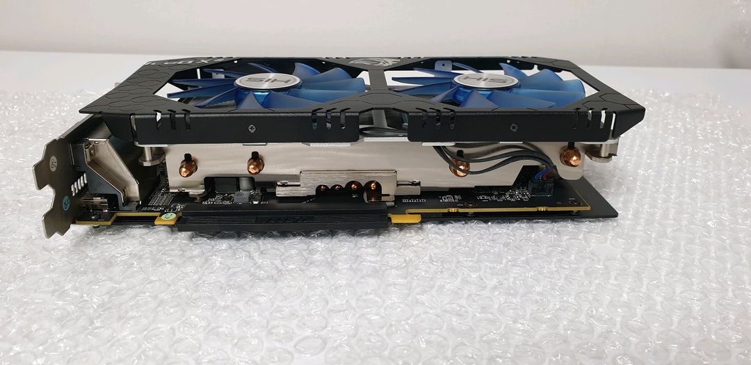 HIS 라데온 RX 590 IceQ X2 OC 8GB 그래픽카드 이미지