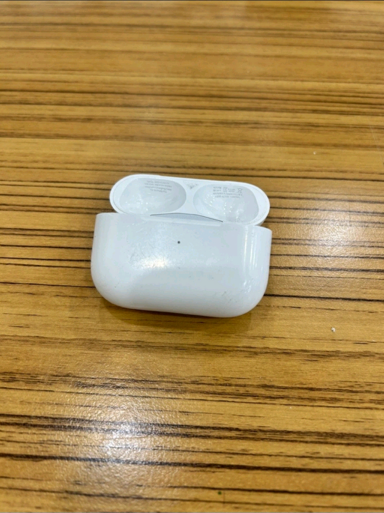 에어팟 프로 2 8핀 케이스 본체 이미지