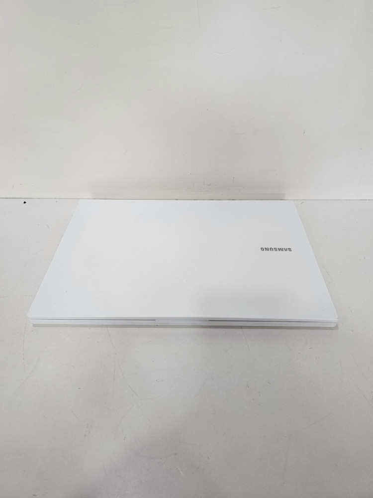 슬림!!화이트색상 삼성15인치사무용노트북 이미지