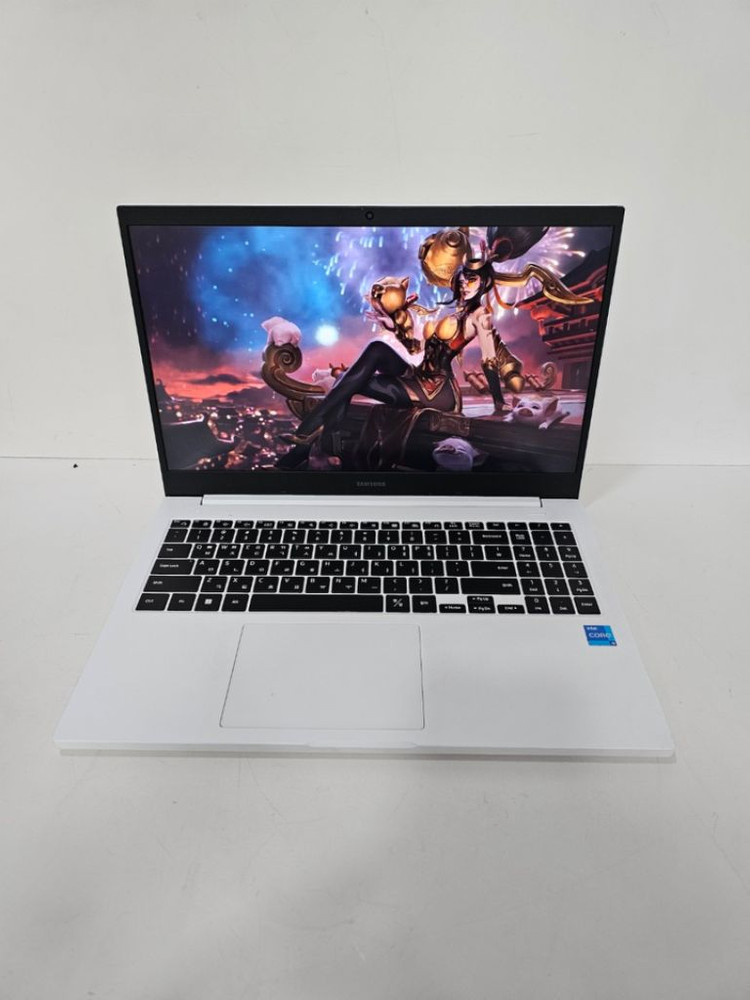 슬림!!화이트색상 삼성15인치사무용노트북 이미지